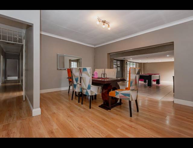 4 BEDROOM HOUSE FOR SALE IN PARKHILL GARDENS